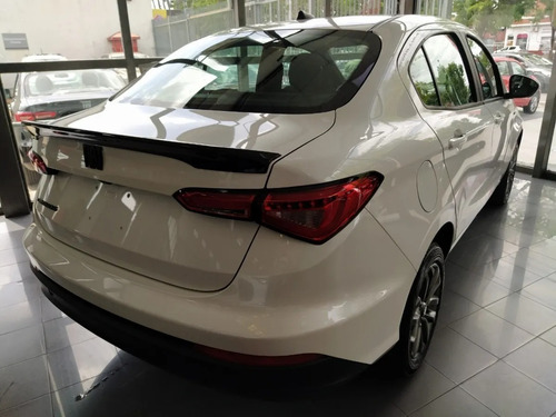 Imagen 16 de 23 de Fiat Cronos 1.3 Drive S-desing Mt 2023