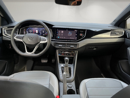 Volkswagen Nivus 1.0 200 TSI TOTAL FLEX HIGHLINE AUTOMÁTICO