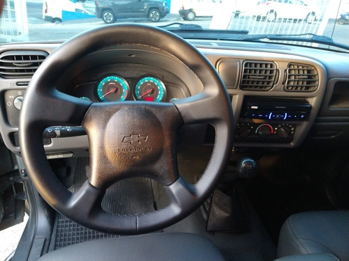 Imagem 8 de 10 de Chevrolet S10 2.4 Advantage Cab. Simples 4x2 Flexpower 2p