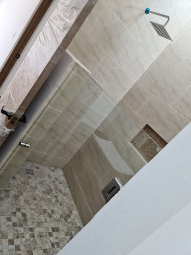 Se Vende Casa En Cañadas Del Arroyo, 4ta Recamara En Pb, Jardín, Doble Altura !