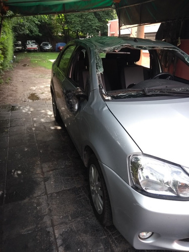 Toyota Etios Chocado Etios Xls 1.5 Xls 1.5