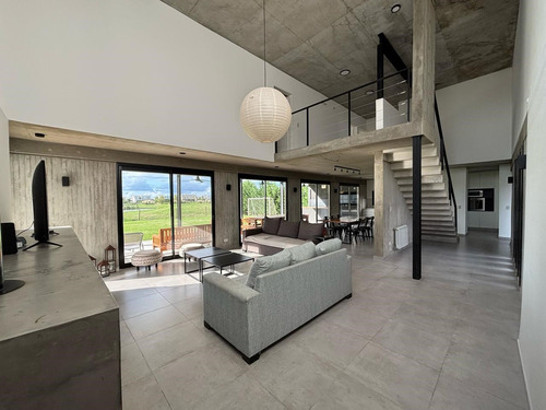 Casa En Venta En El Cantón, Escobar, G.b.a. Zona Norte