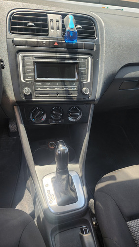 Volkswagen Vento 1.6 Confortline At
