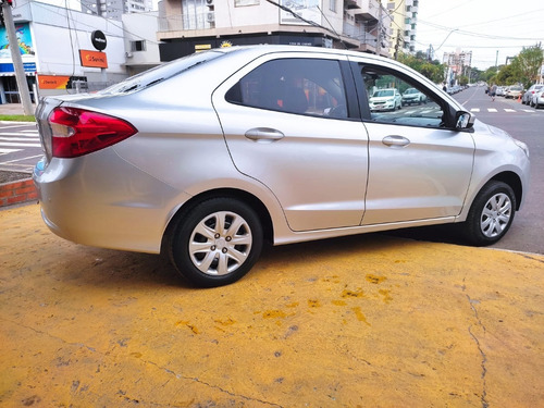 Imagem 7 de 13 de Ford Ka Sedan 1.0 Completo 2018