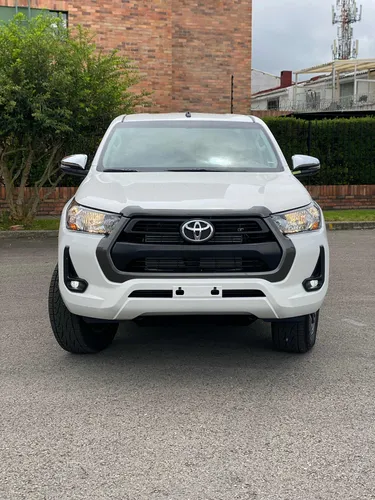 Toyota Hilux 2.4 2024