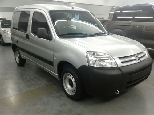 Imagen 1 de 15 de Citroen Berlingo Furgón Mixto Hdi 0km - Plan Nacional - Darc