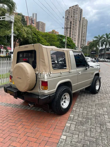 Mitsubishi Montero 2.6 L042 Lona
