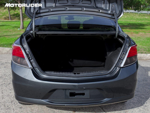 Imagen 12 de 25 de Chevrolet Prisma Joy Extra Full | Permuta / Financia