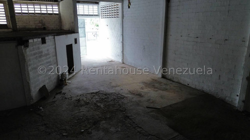 24-28876 ¡amplio Galpón En Alquiler En El Sector La Providencia! Mord