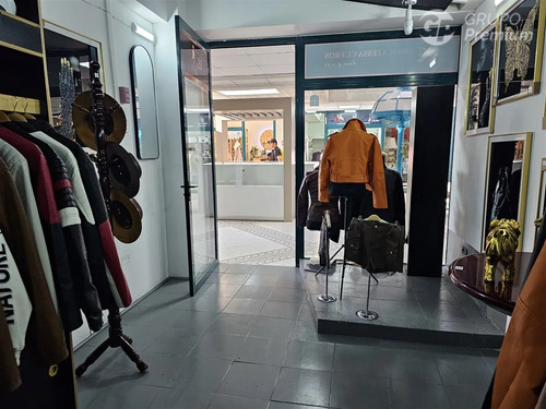 Local Comercial En Venta En Mall De Reñaca