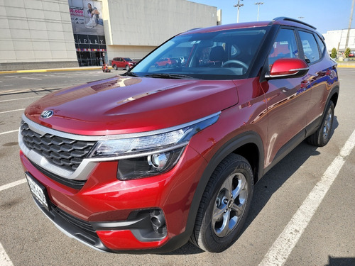 Imagen 2 de 25 de Kia Seltos. 2022. At - Lx One