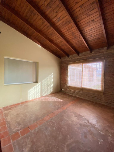 Imagen 13 de 17 de Oportunidad! Casa Quinta Sobre Lote 1000m2. Barrio Los Alamos Excelente Entorno Y Ubicacion