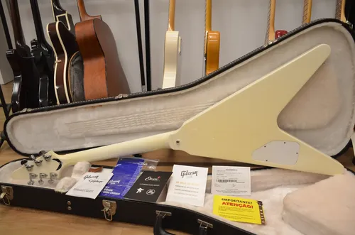 Gibson USA製　Flying V Guitarra Gibson Flying V Limited Edition - Snow Falcon | MercadoLivre