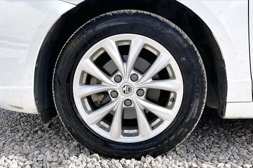 Mg Mg5 2022