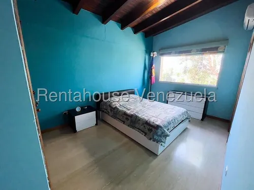 Casa En Venta. Urb. Sorocaima.