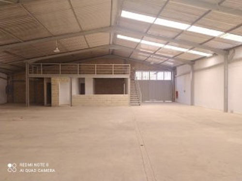 Imagen 2 de 7 de Galpon Para Venta Y/o Alquiler En Sabana Larga Pleno Centro De Cagua PLG-60