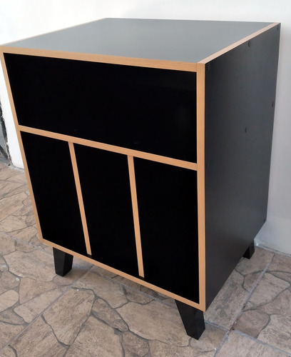 Mueble Para Tornamesa Y Vinilos Con División Para Discos