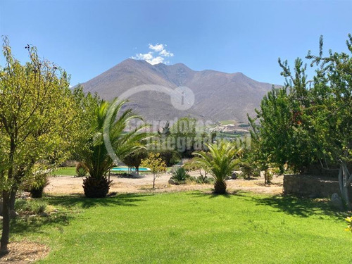 Turística En Venta Valle Del Elqui, Cerros Mamalluca, Coquim