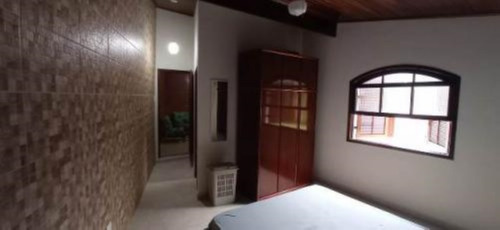 Imagem 3 de 15 de Casa No Bairro São Fernando, Em Itanhaém, Litoral Sul De São Paulo, Localizado Lado Praia. Imóvel Com 415 M² De Área Total, Sendo 113 M² Área Construída. Possui Espaço Para Piscina E Vaga Para 08 Auto