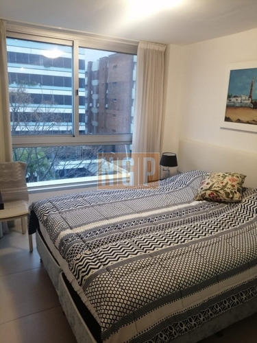Imagen 8 de 11 de Apartamento En Venta Y Venta, Peninsula, Punta Del Este, 2 Dormitorios.