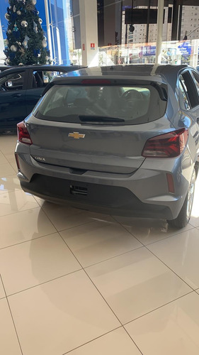 Imagem 3 de 6 de Chevrolet Onix 1.0 (flex)
