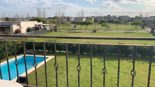 Casa Alquiler Temporario De 4 Dormitorios En Barrio San Alfonso Pilar Del Este Marzo