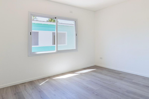 Imagen 6 de 19 de Duplex 3 Ambientes Combet 6017 - V. Ballester
