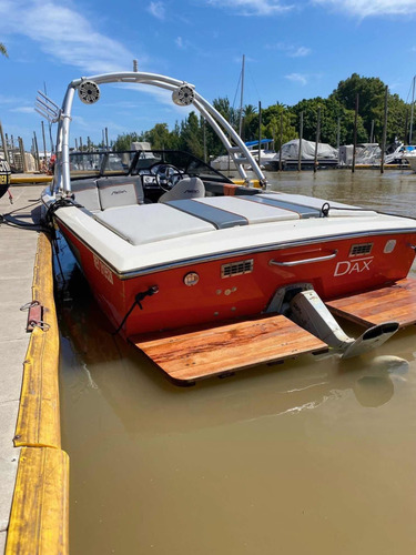 Imagen 4 de 15 de Lancha Wakeboard Stallion Motor Ford Pata Volvo Mastercraft
