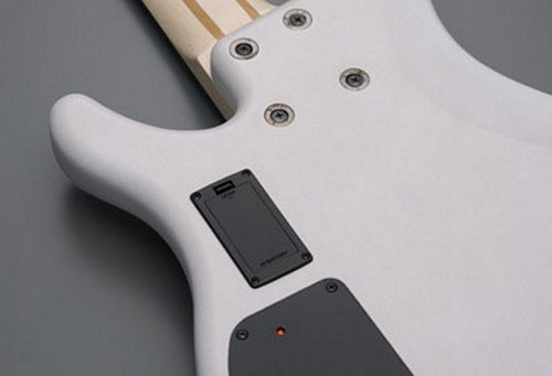 Bajo Electrico Yamaha Activo/ Pasivo Trbx504tlw Msi