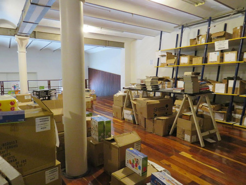 Venta Excelente Casa De 6 Dormitorios Y Dos Edificios Comerciales Centro. Dos Padrones