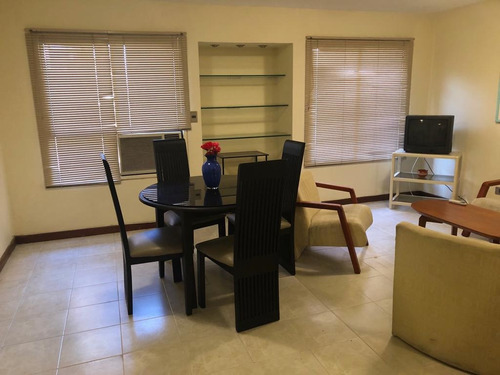 Alquiler De Apartamento Sabana Grande 62m2