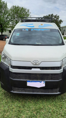 Toyota Hiace 2.8 Tdi Furgón 6at L2h2 3a 5p