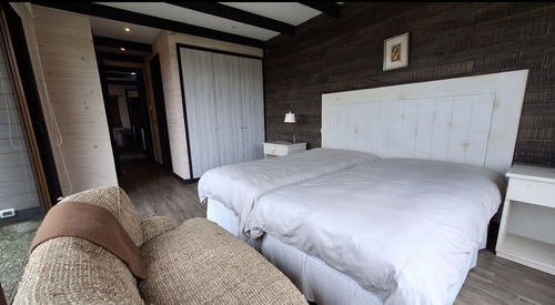 Casa En Venta De 5 Dorm. En Panguipulli