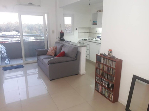 Imagen 7 de 16 de Departamento En Venta 2 Ambientes Stos. Lugares