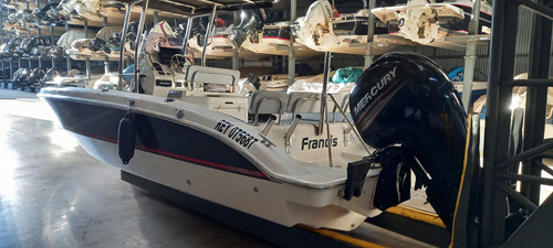 Lancha Consola Central Silver Boats 210 + Mercury 150 Hp 4t
