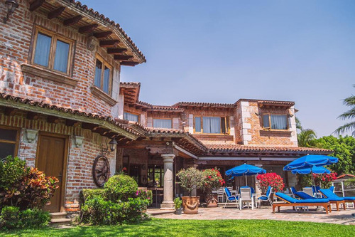 Casa En Venta En Residencial Sumiya Jiutepec Morelos