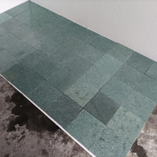 Pedra Piscina Hijau Lisa 10x10 Premium