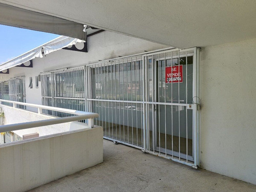 Local Comercial En Venta En Plaza Comercial En Carretera A Tlacote