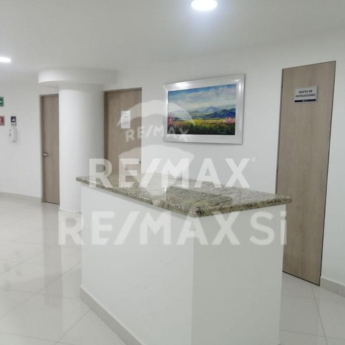 Imagen 2 de 12 de Ccr Consultorio Medico Hospital Moscati