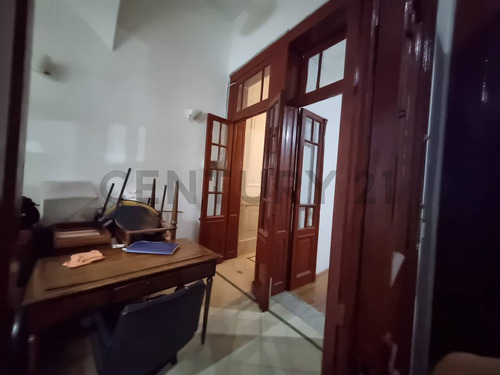 Venta Casa 4 Ambientes Refaccionada En Balvanera