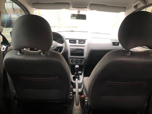 Volkswagen Fox Highline 1.6 Completo Total Flex