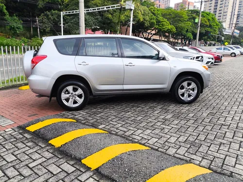 Toyota Rav4 Automatica 4x4 Modelo 2006