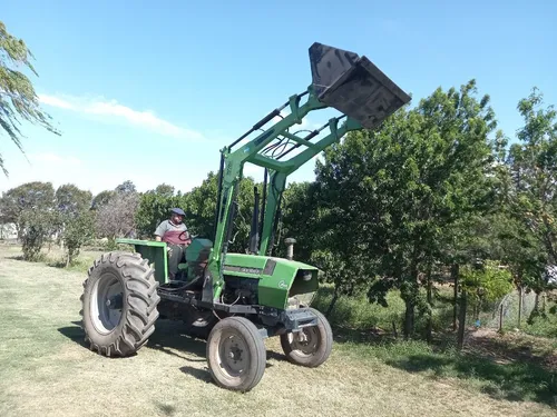 Pala Frontal Para Tractor John Deere, Massey, Fiat + 110 Hp