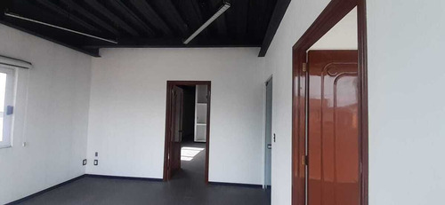 En Renta San Lorenzo Tepaltitlan, Edificio De 2 Plantastoluca