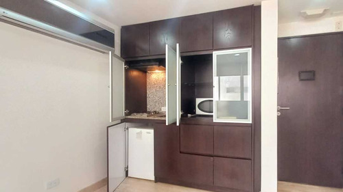 Se Alquila Oficina 47m2 Horizonte 4579