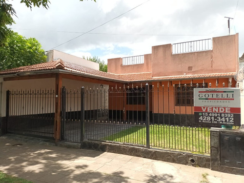 Alquiler Casa 2 Dormitorios Monte Grande Con Cochera