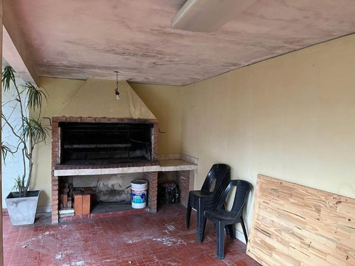 Imagen 4 de 12 de Permuta - Excelente Propiedad Comercial En Venta - Moron Sur