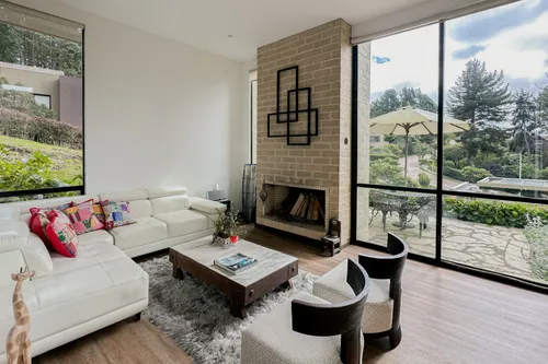 Casa En Venta En La Calera. Cod V7479