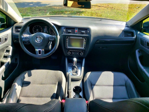 Imagem 9 de 12 de Volkswagen Jetta 2.0 4p Flex Confortline Automático