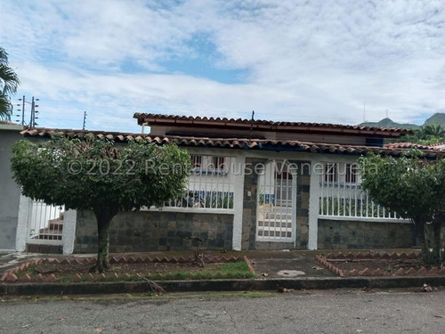 Leida Falcon Rentahouse Vende Casa En Trigal Sur Valencia Carabobo 23-8802 Lf